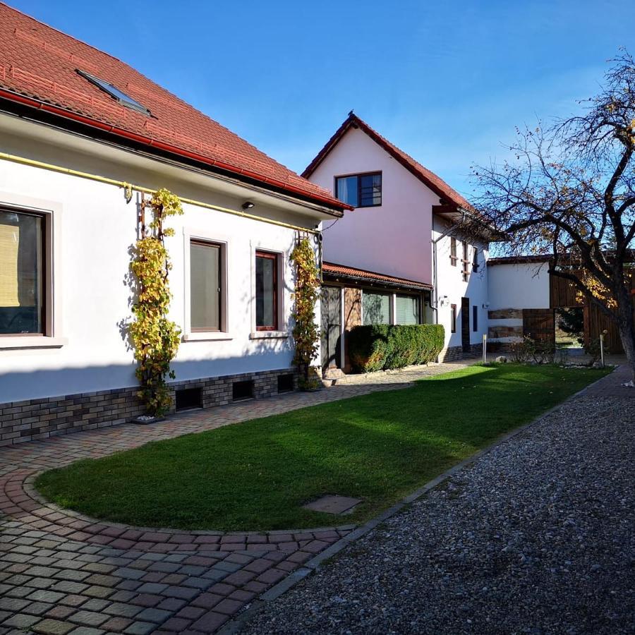 Neustadt Villa Cristian  Buitenkant foto